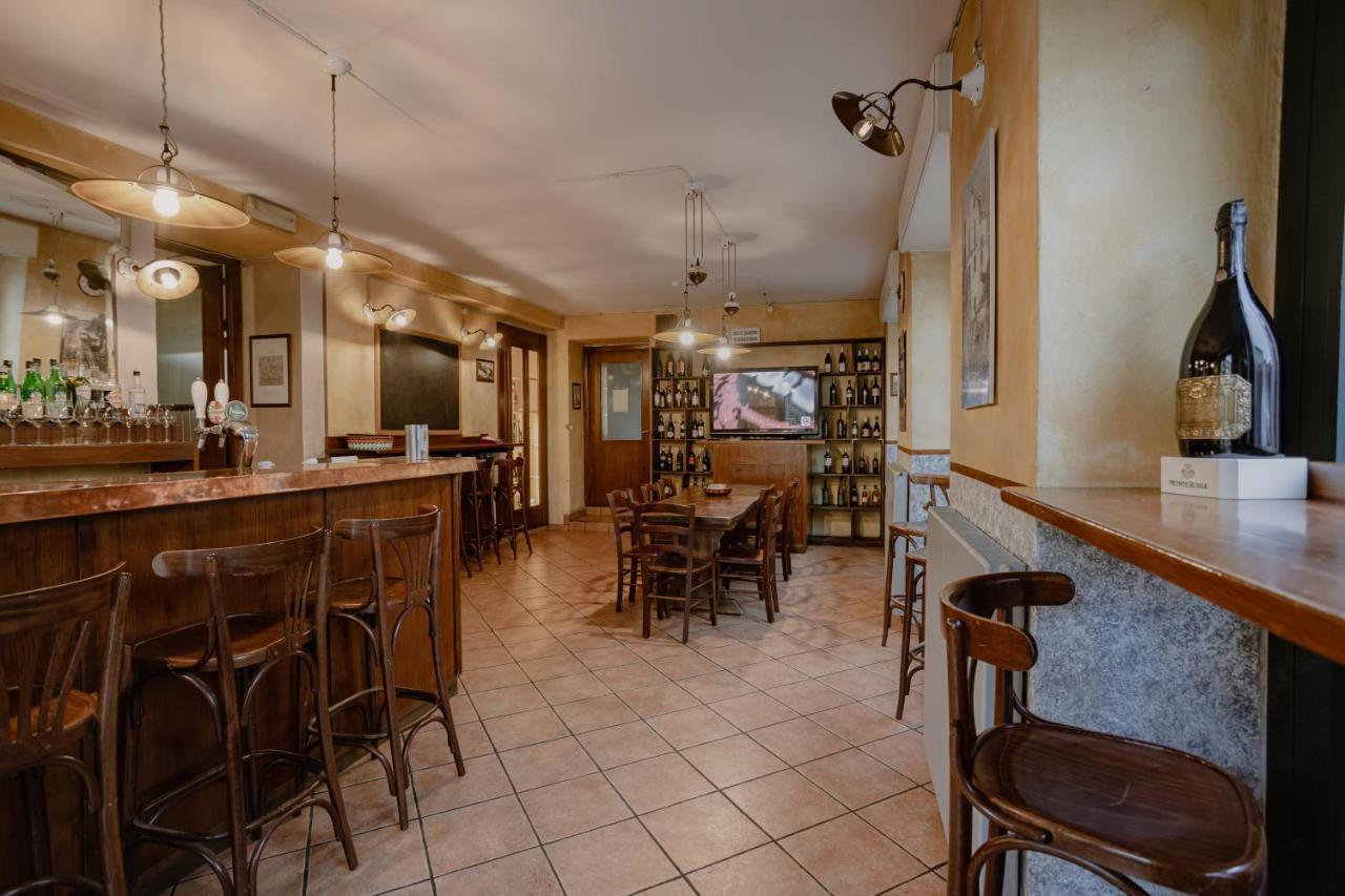 Locanda Milano 1873 บรูนาเต ภายนอก รูปภาพ